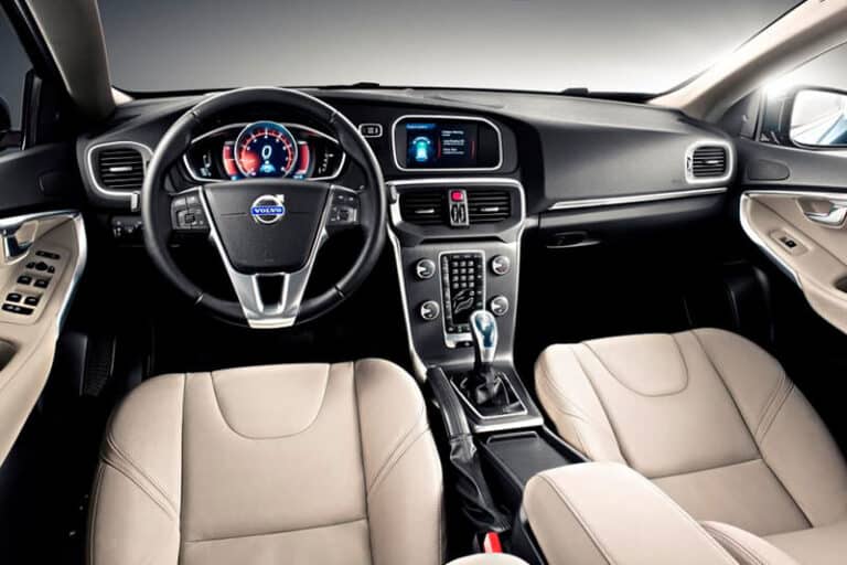 Ficha Técnica del Volvo V40 Mecanica y motores